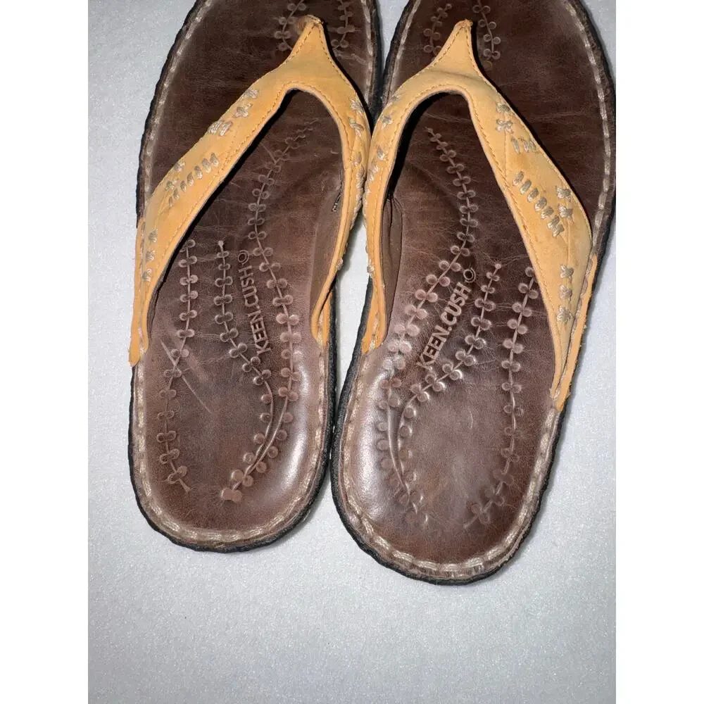 Keen Cush Women's Leather Thong Sandals Flip Flops Brown Size 10M